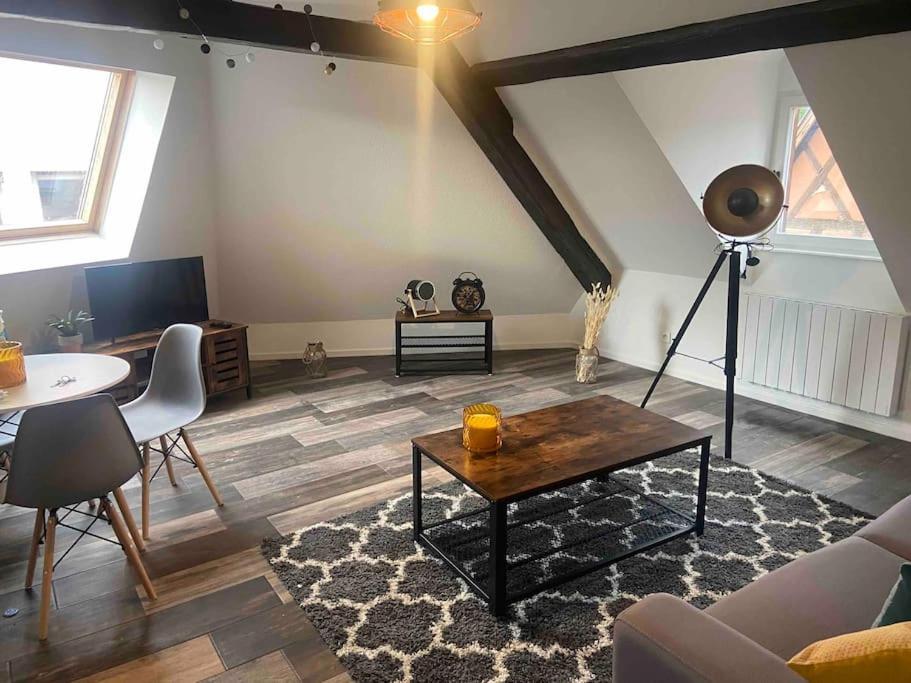 Near The Magic 4 Persons Apartment, 1 -minute Walk To Christmas Market! * Colmar