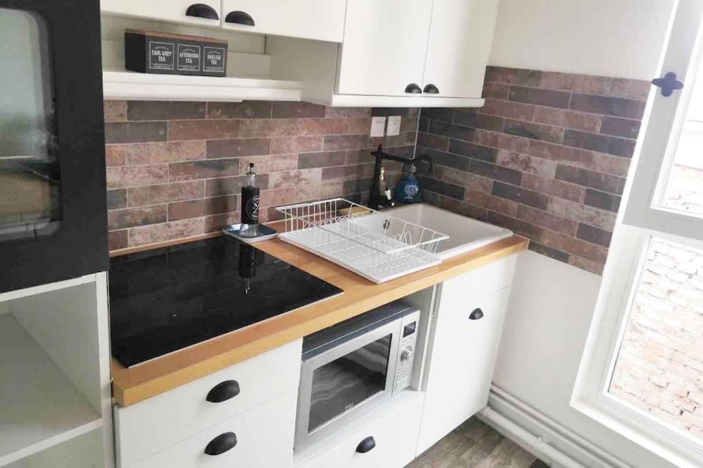 Apartment Near The Magic 4 Persons Apartment, 1 -minute Walk To Christmas Market!